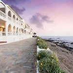 Bright Beachfront - Ref 157 By Costarentals Апартаменты