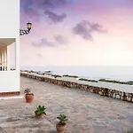 Bright Beachfront - Ref 157 By Costarentals Апартаменты *