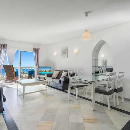 Bright Beachfront - Ref 157 By Costarentals *