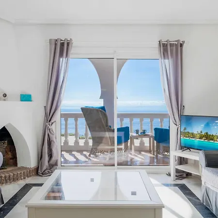 Bright Beachfront - Ref 157 By Costarentals Apartman *