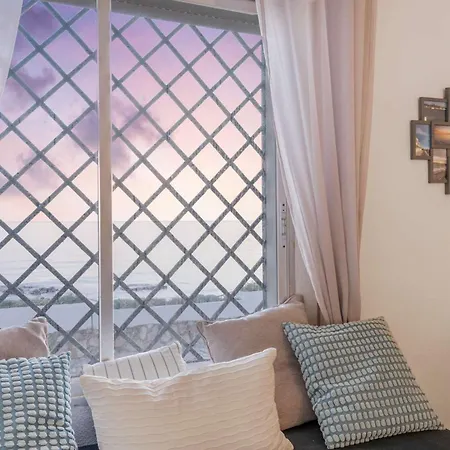 Bright Beachfront - Ref 157 By Costarentals アパート ミハス