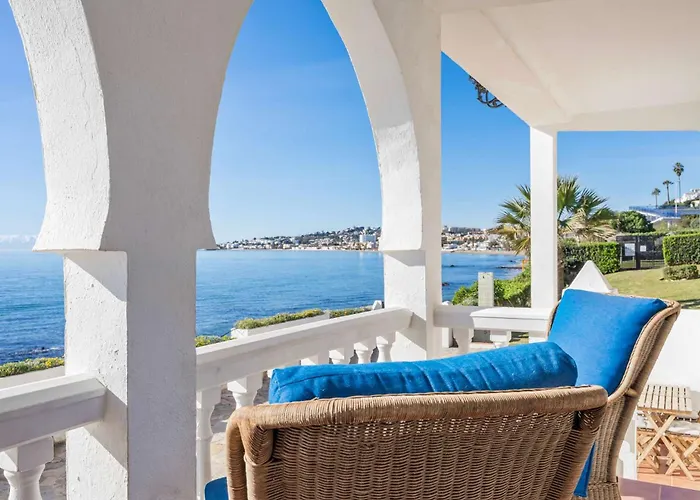 Bright Beachfront - Ref 157 By Costarentals