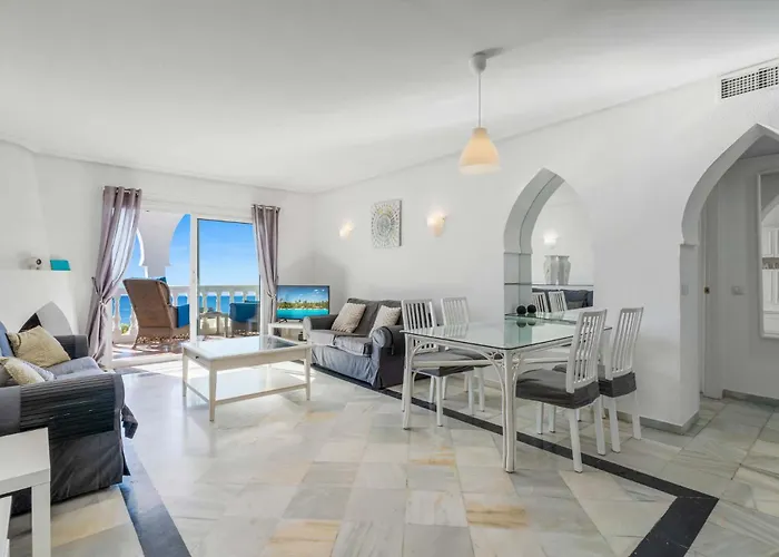 Bright Beachfront - Ref 157 By Costarentals *