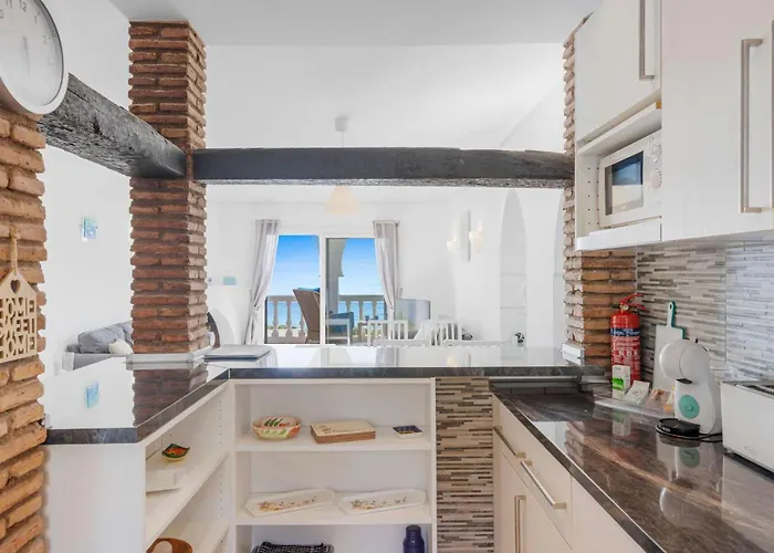 Bright Beachfront - Ref 157 By Costarentals アパート *