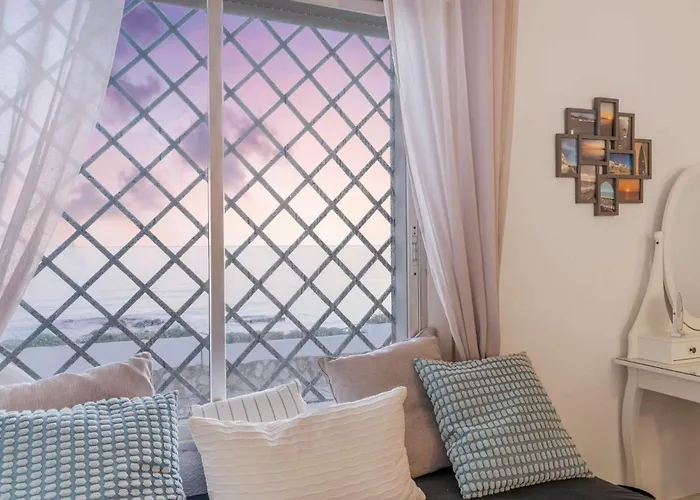 Bright Beachfront - Ref 157 By Costarentals アパート ミハス