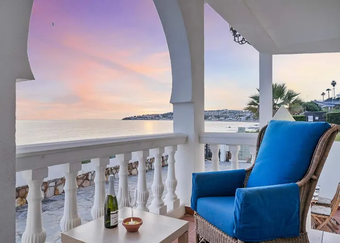 Bright Beachfront - Ref 157 By Costarentals *